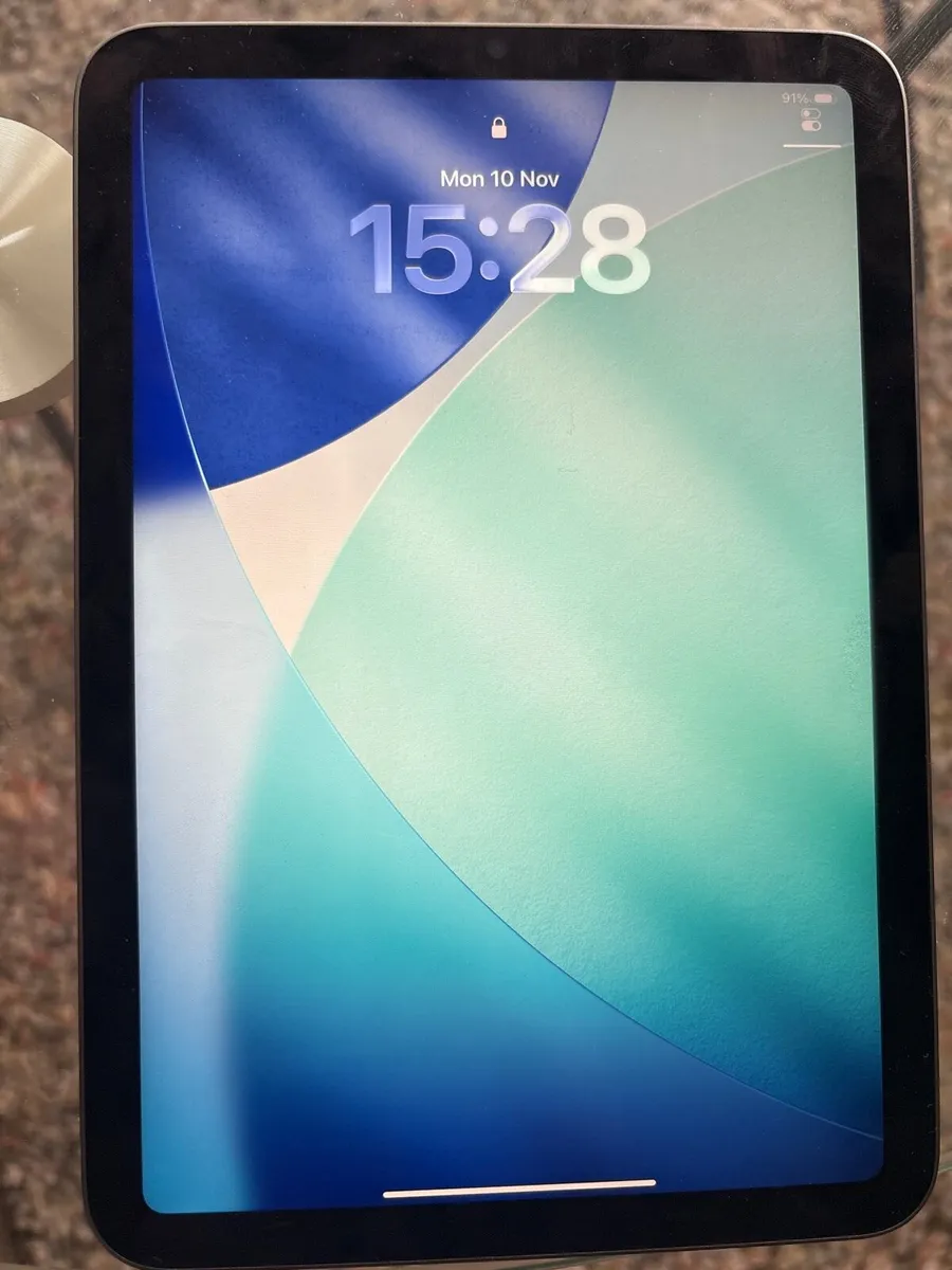 iPad Mini 6 6th Generation (WiFi) - Image 1