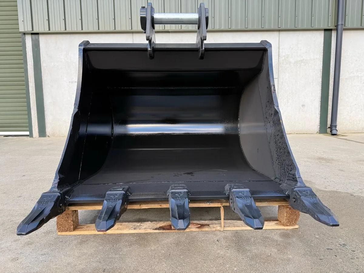 New unused 13 ton 48 inch digging bucket - Image 2