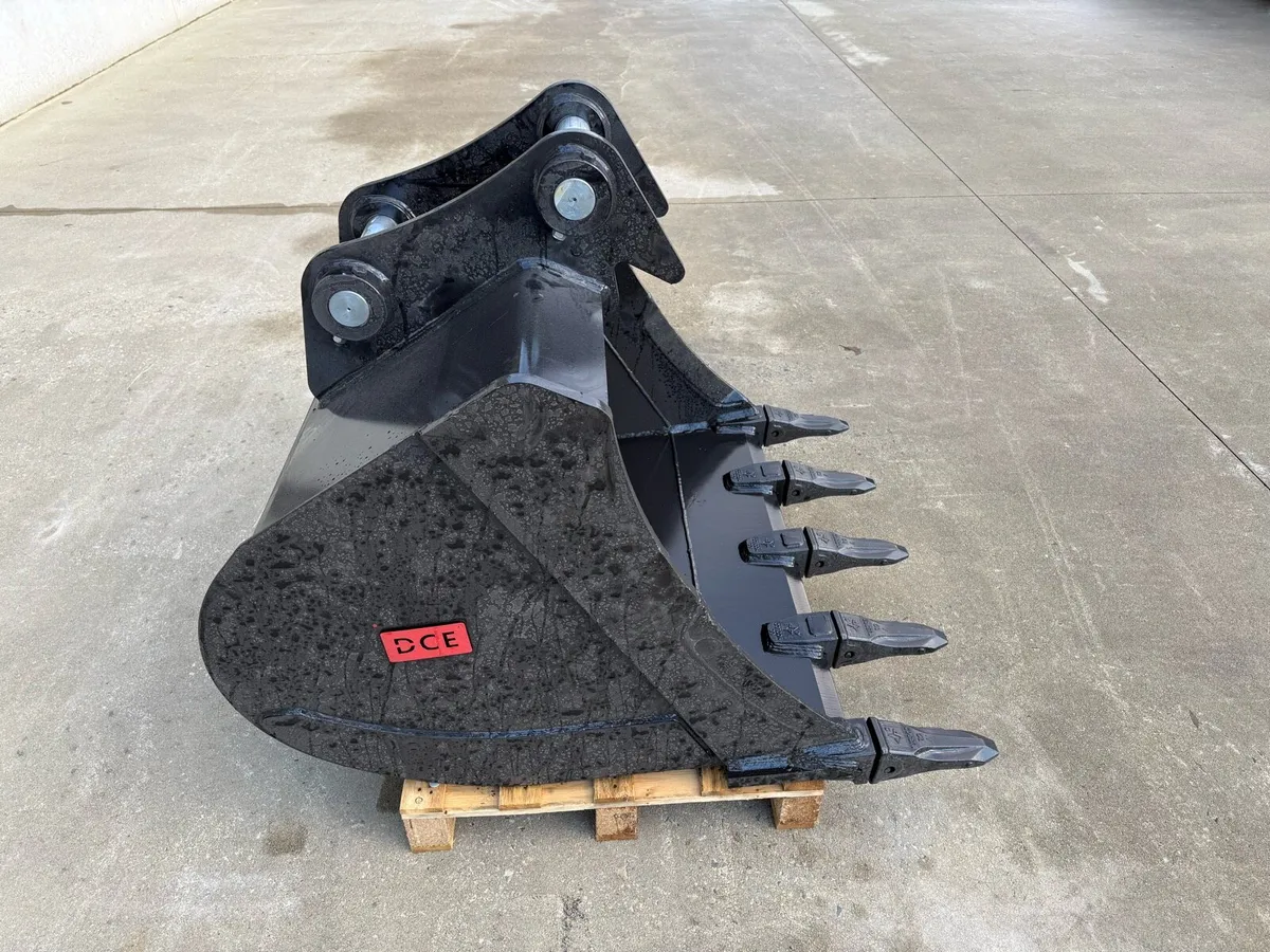 New unused 13 ton 48 inch digging bucket - Image 3