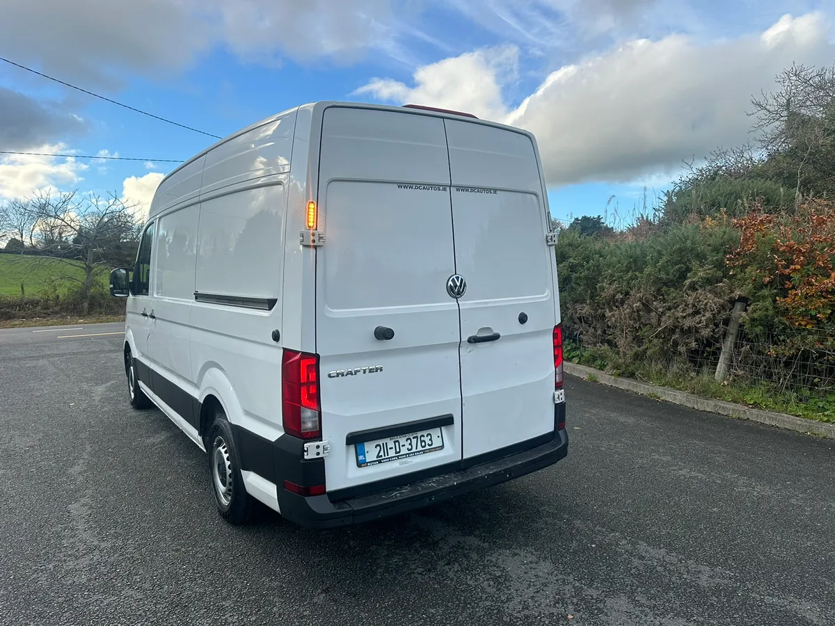 211 VOLKSWAGEN CRAFTER MWB - Image 2
