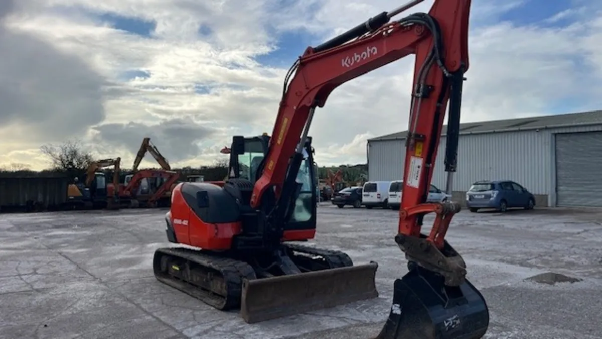 2020 Kubota-4 - Image 4