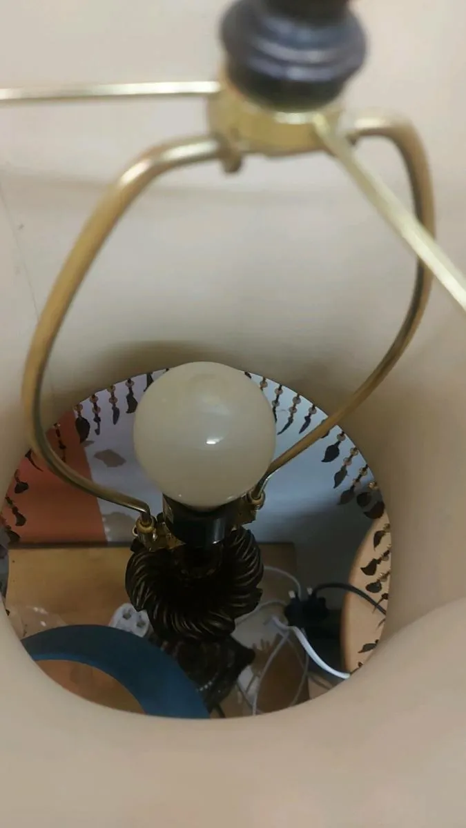 Beautiful tall vintage table lamp - Image 4