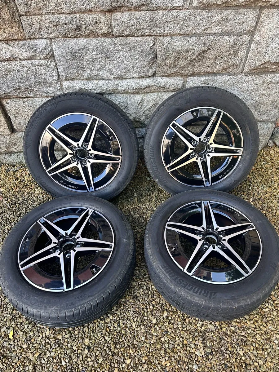 Set of 4 Bridgestone Tires&Gloss Black Alloy Wheel - Image 1
