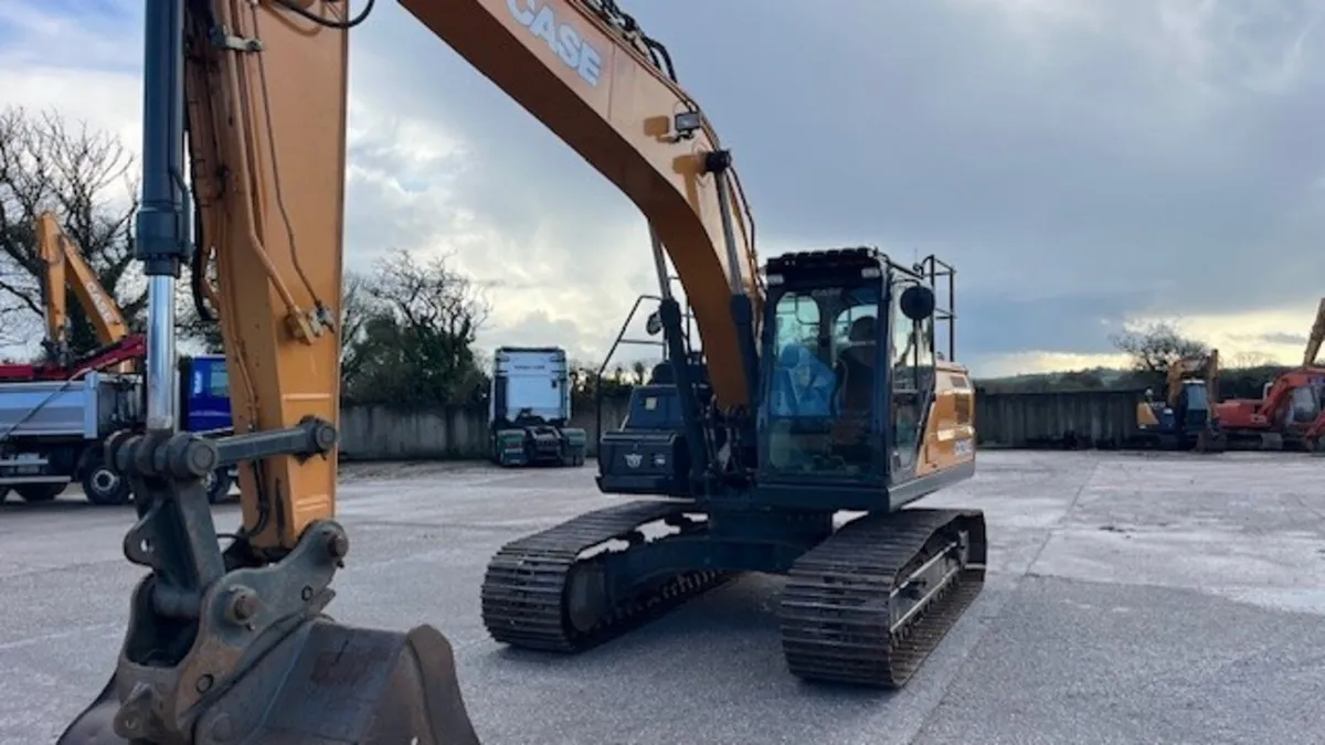 2022 Case CX210E - Image 4