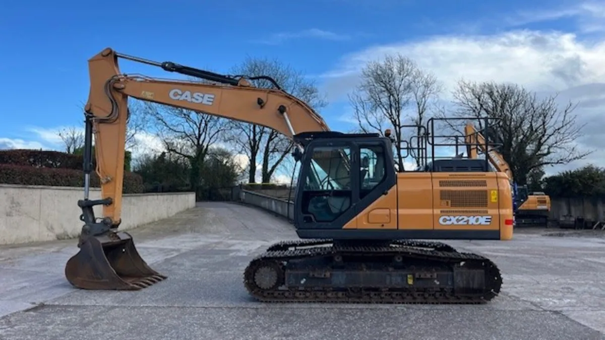 2022 Case CX210E - Image 1