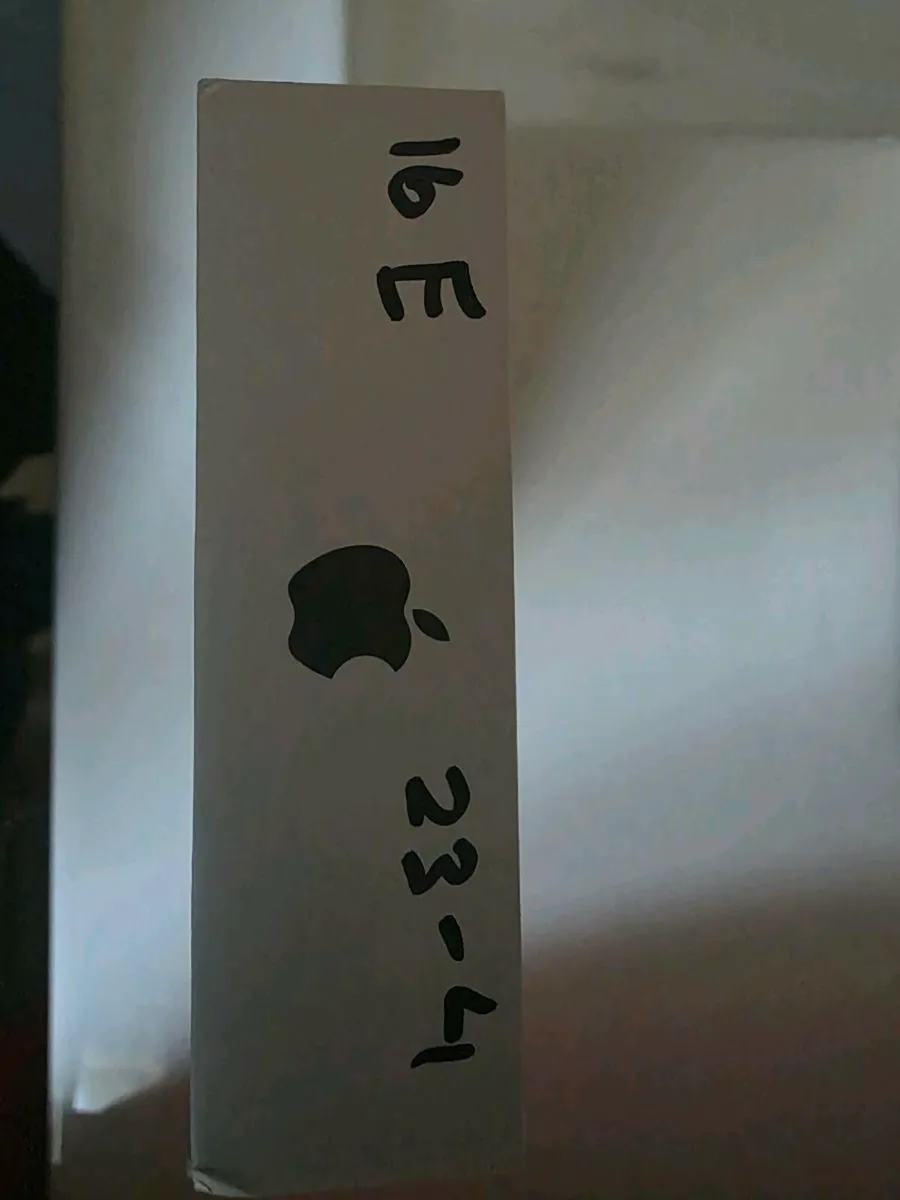 IPHONE 16E  BRAND NEW unopened - Image 3