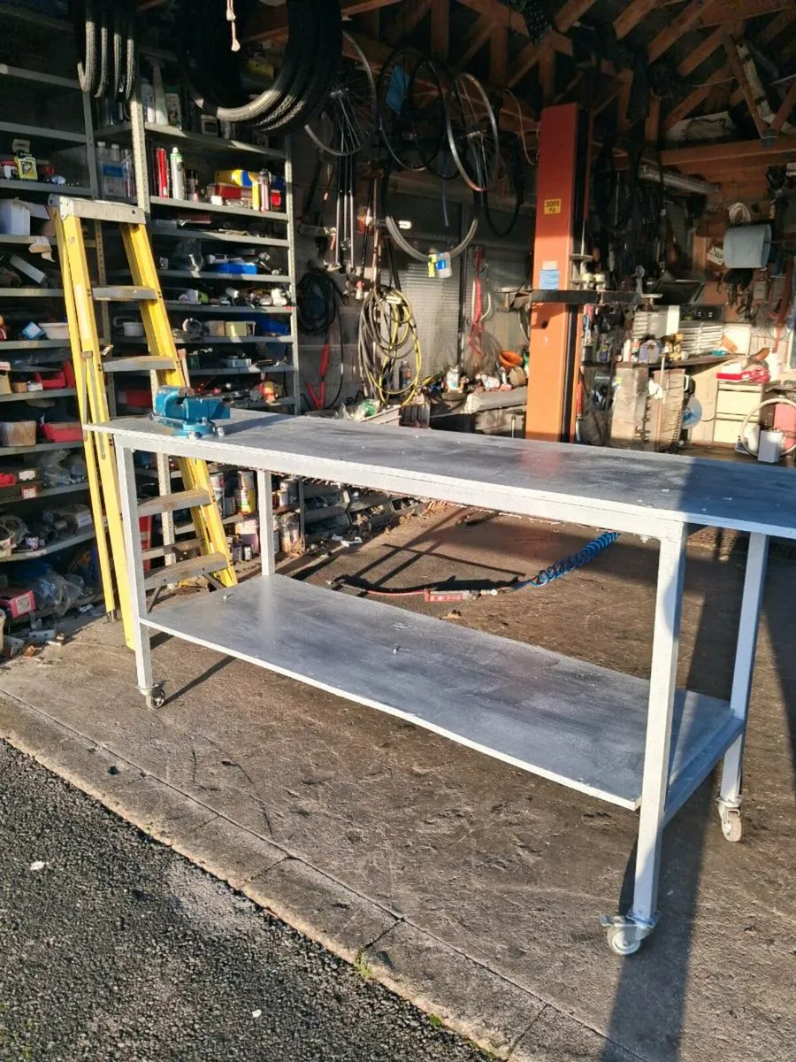 Work bench - Image 2
