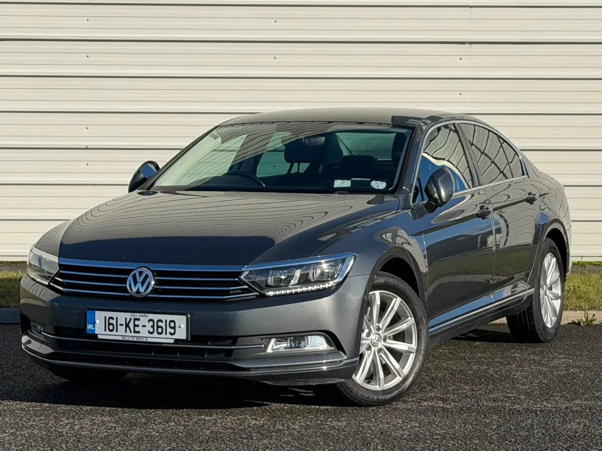 Volkswagen Passat Highline TDI - Image 1