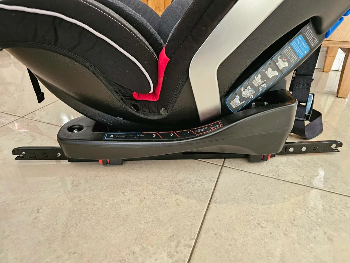 Car seat - Image 2