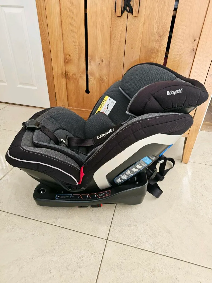 Car seat - Image 3