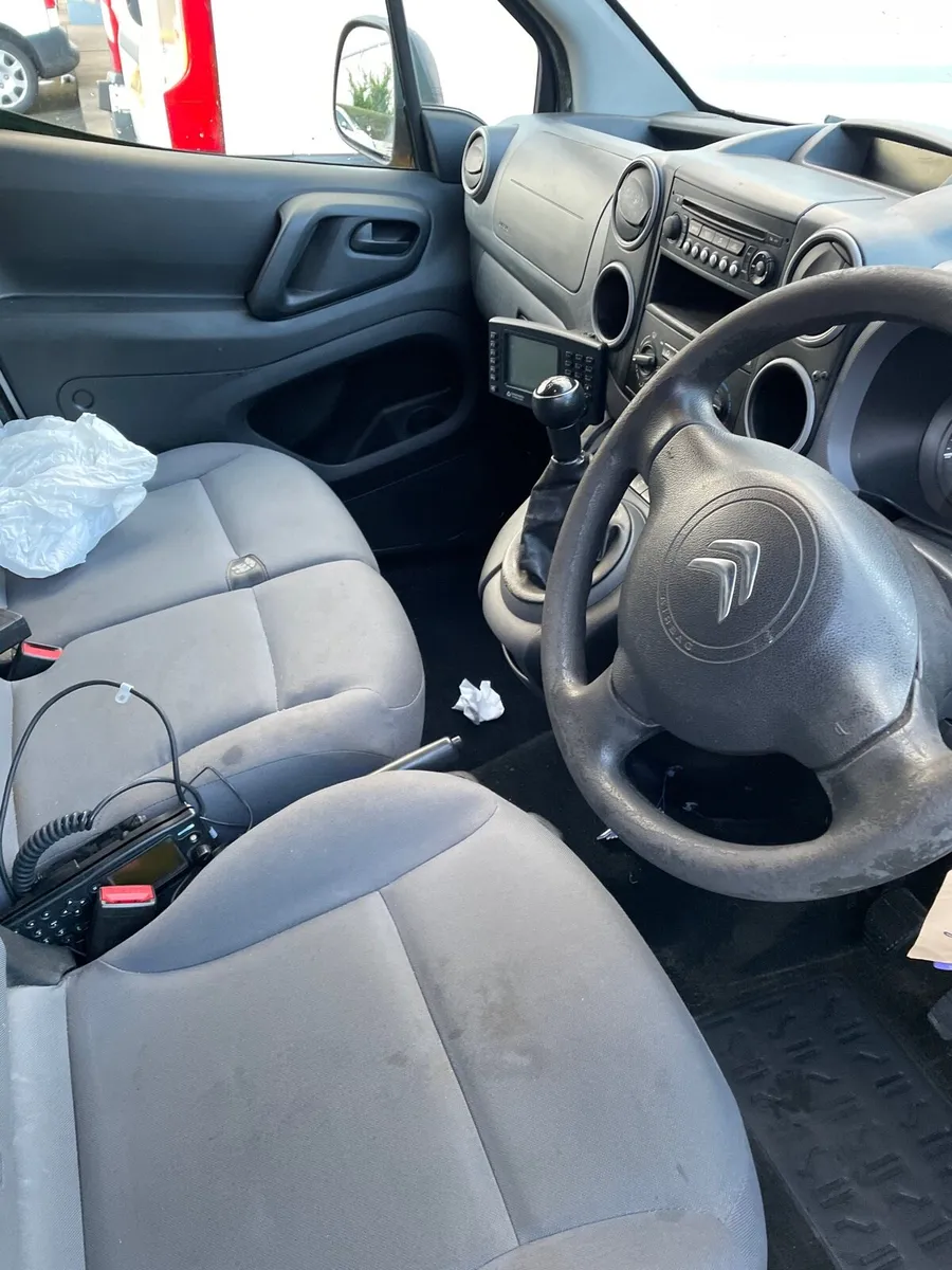 Citroen berlingo  850 LI HDI - Image 2