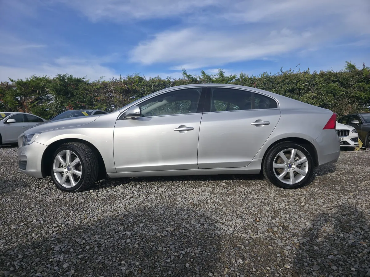 2016 Volvo S60 D4 SE - Image 2