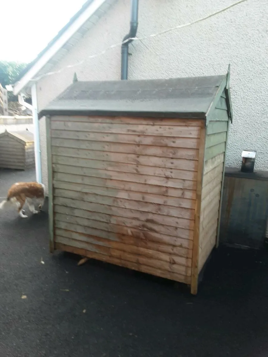 Timber shed - Image 2