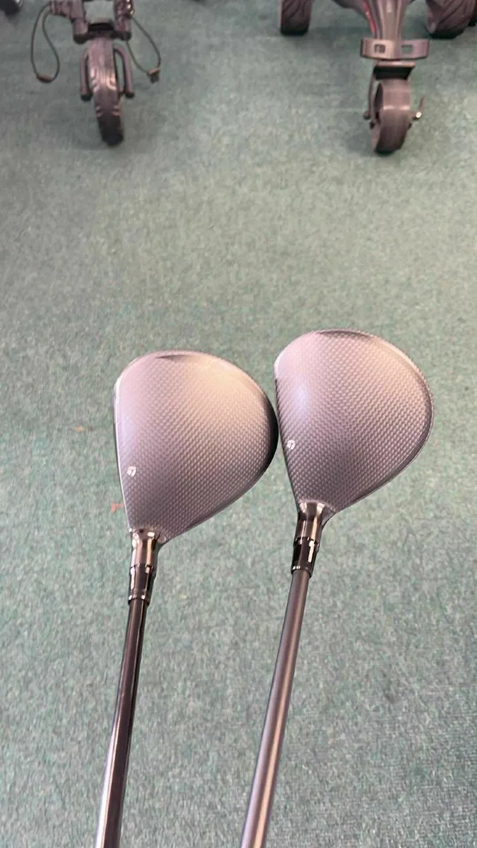 TaylorMade Qi35 3 & 5 Reg BOTH Were €720 Now €499 - Image 4