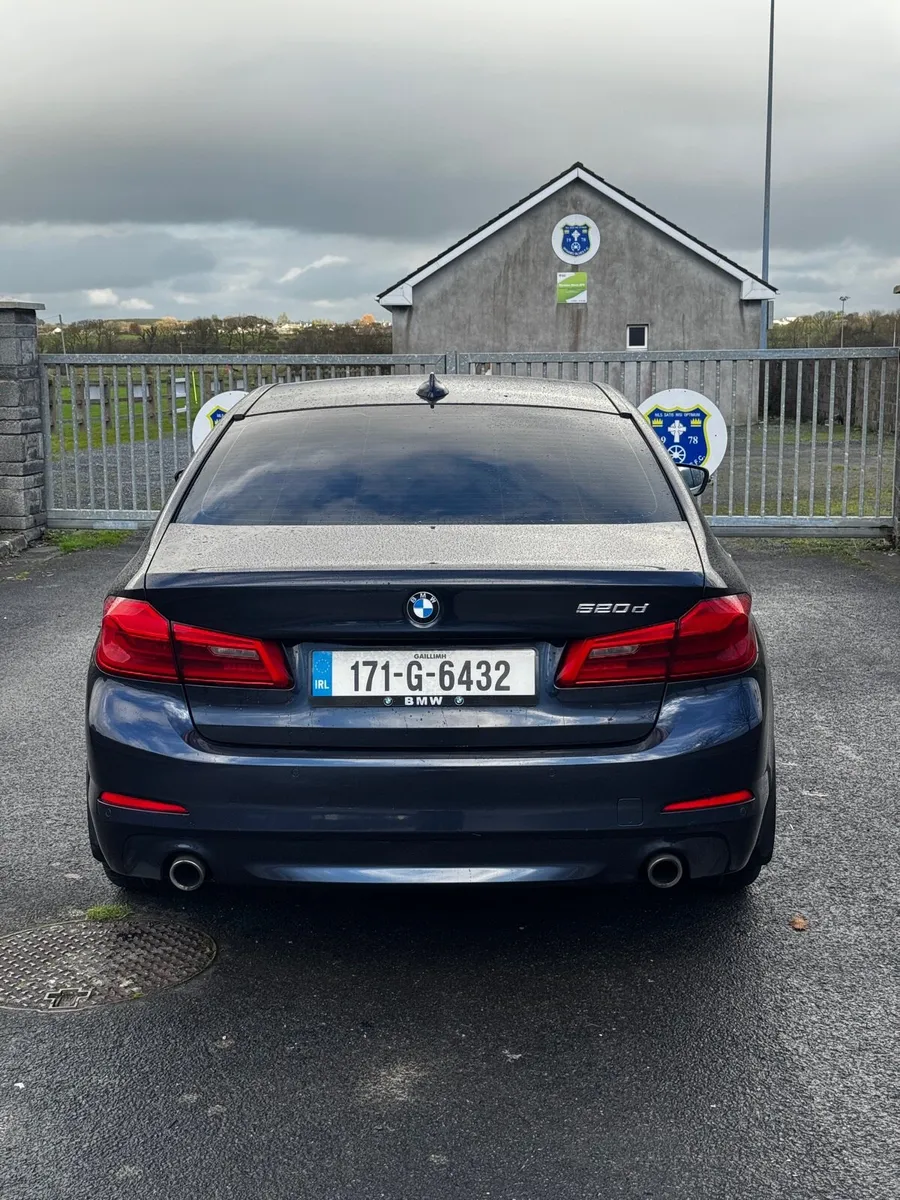 2017 BMW 520d (g30) Automatic - Image 2