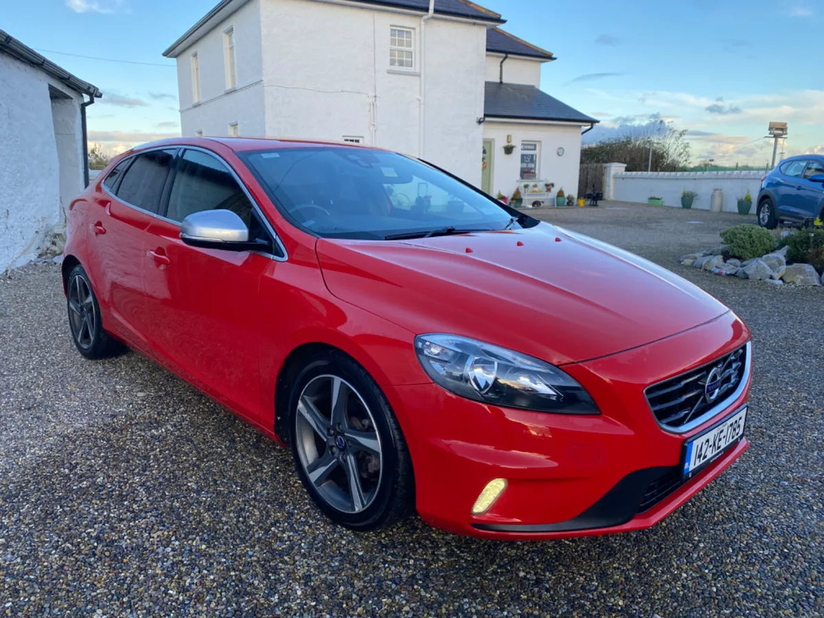Volvo V40 / Finance Available - Image 3