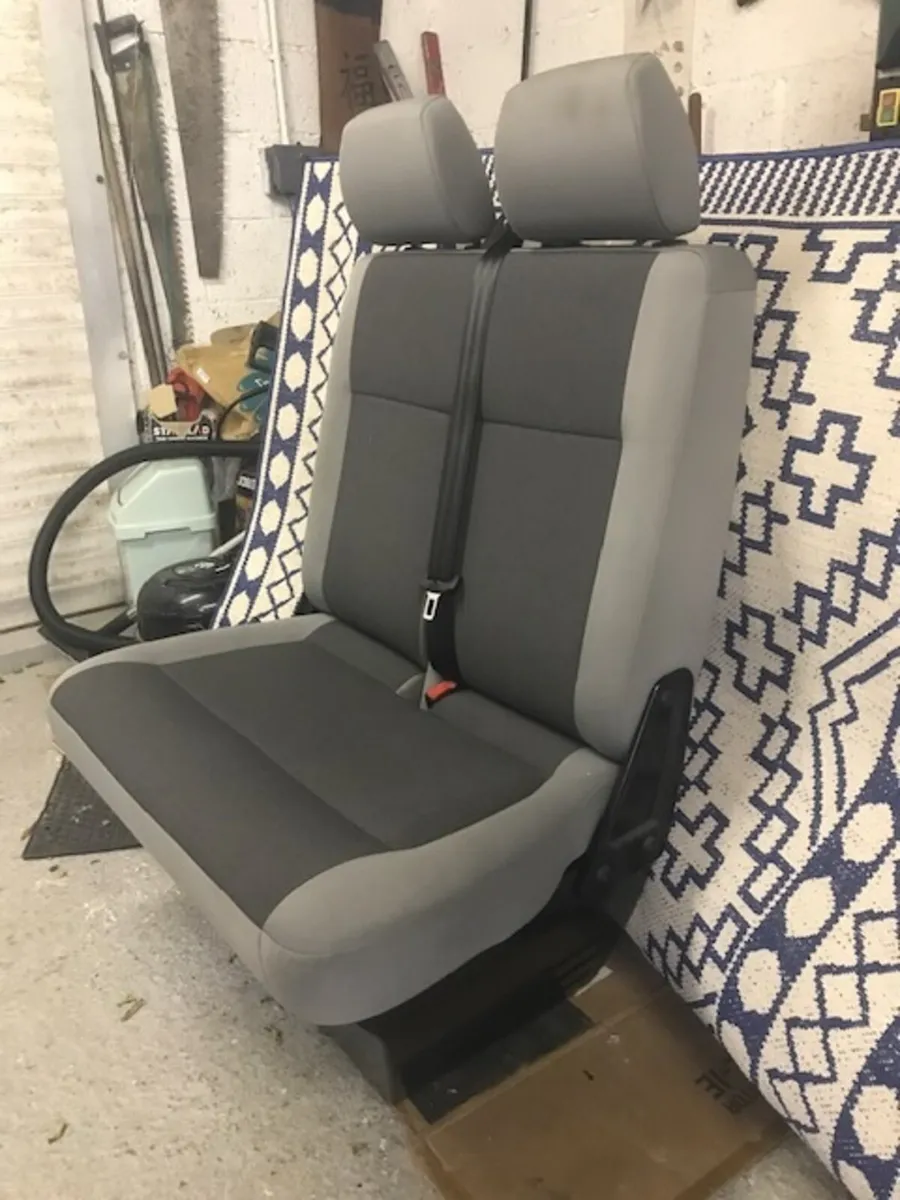 VW  Transporter double seat 2015 - Image 1