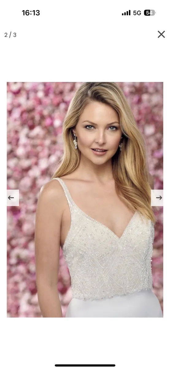 Wedding dress - Image 2