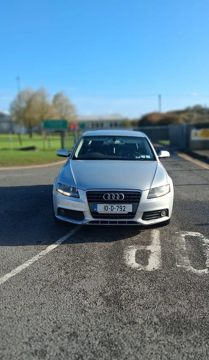 2010 audi a4 - Image 1