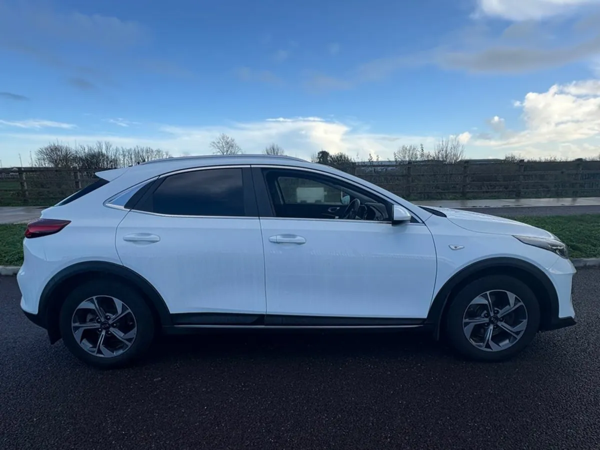 Kia XCeed sport edition , 1.0P Turbo warranty till - Image 3