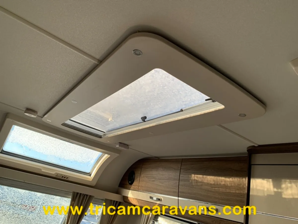 2022 Compass Kensington 860/4 8Ft, Transverse Bed - Image 3