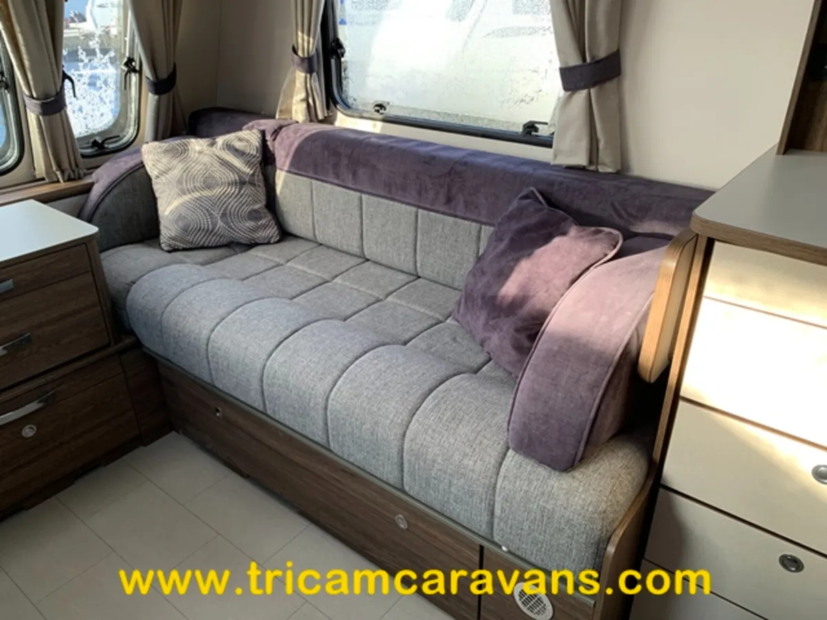 2022 Compass Kensington 860/4 8Ft, Transverse Bed - Image 4