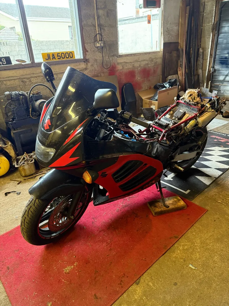 Suzuki rf 900r - Image 2