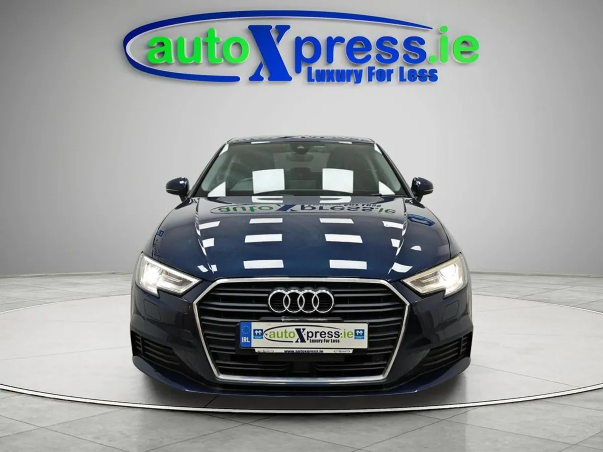 Audi A3 SPORTBACK 30 TFSI Automatic, Reversing cam - Image 3