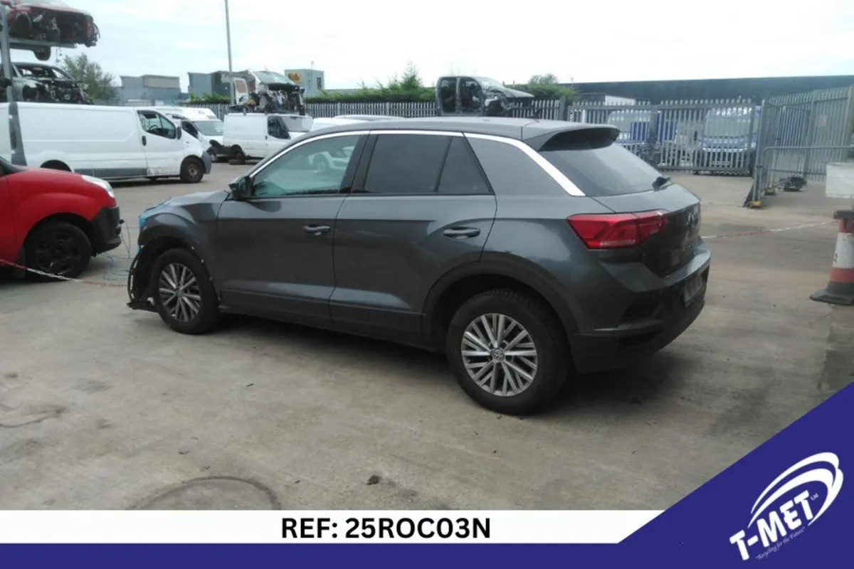 2019 VOLKSWAGEN T-ROC BREAKING FOR PARTS - Image 4