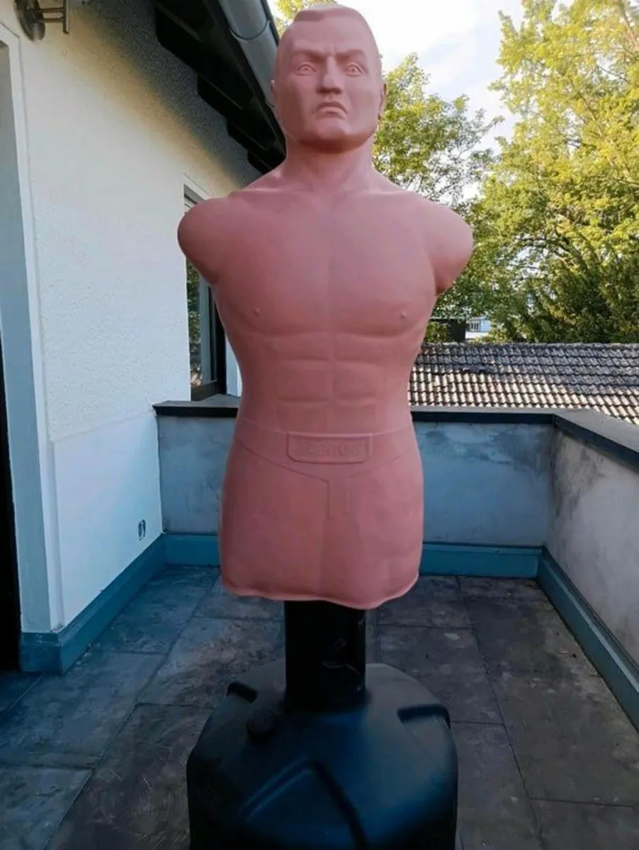Century BOB-BOX XL Punching Dummy Like New - Image 1