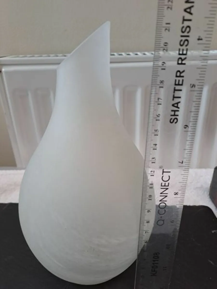 Vintage frosted Lamp shade - Image 4