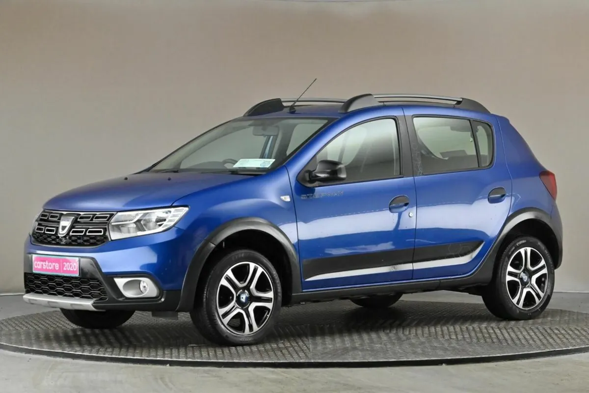 Dacia Sandero Stepway 1.0 TCE 90BHP 6SPD **SAT NAV - Image 4