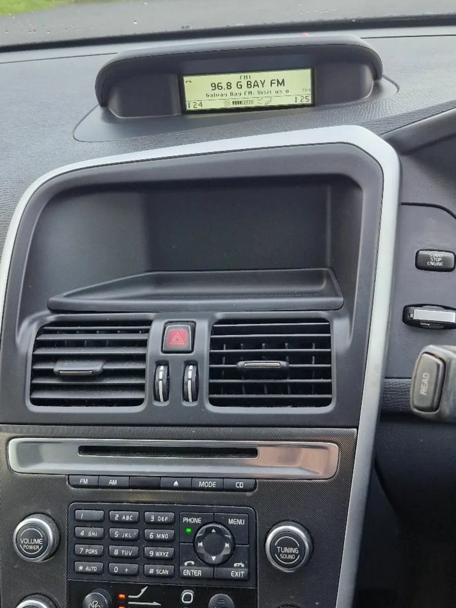 Volvo XC60 2010 - Image 3