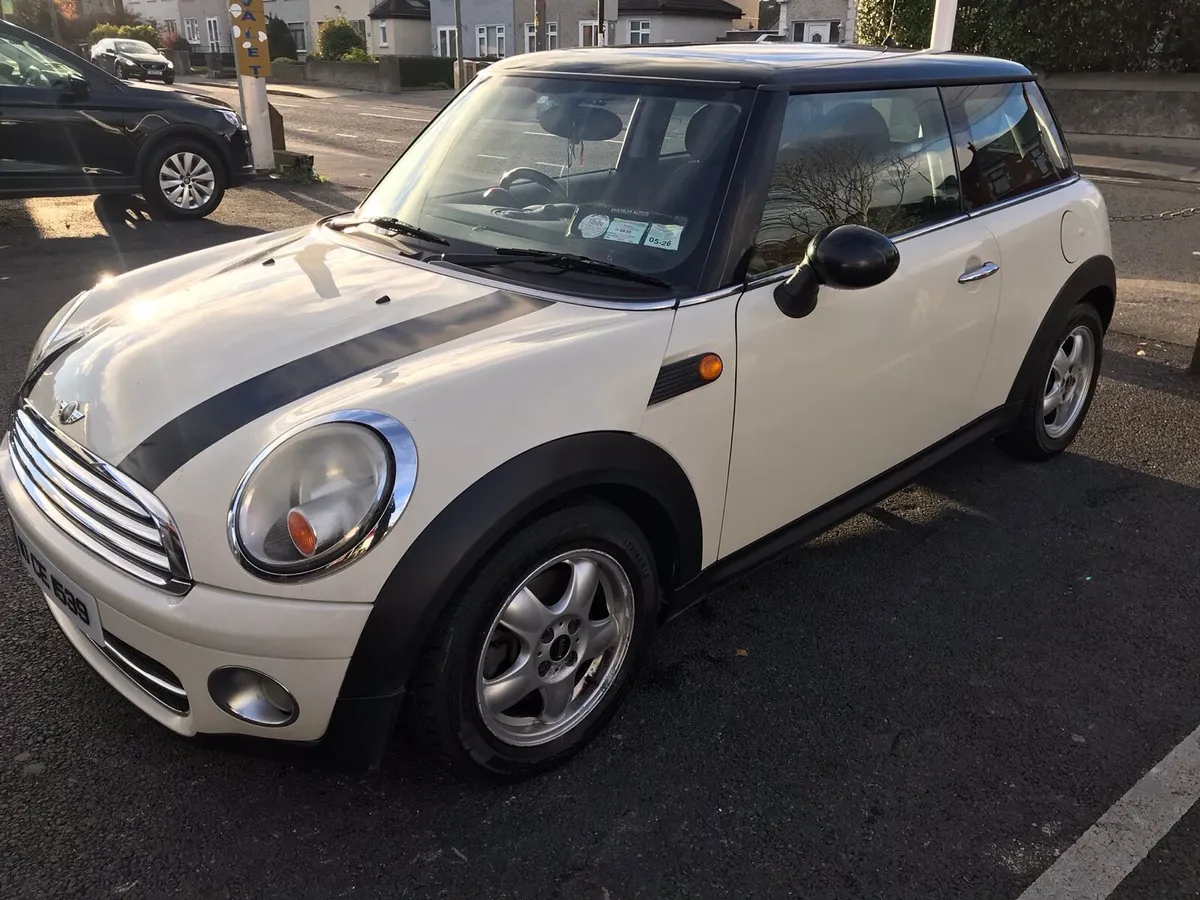 Mini Cooper - Image 1