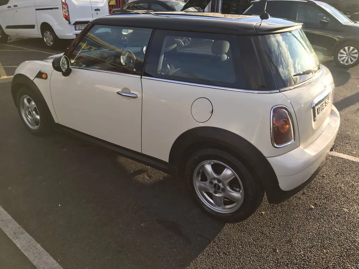 Mini Cooper - Image 3
