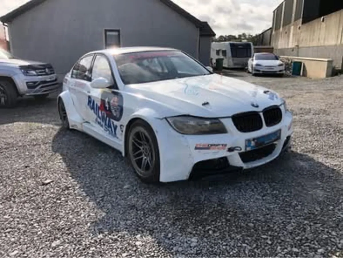 Massive spec BMW drift car - Image 4
