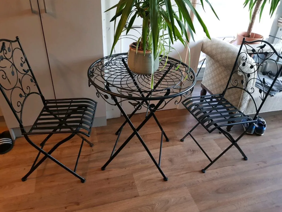 Bistro set - Image 1