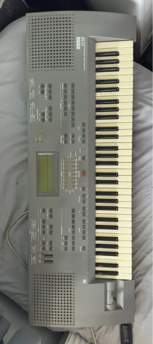 Korg iS50 - Image 1