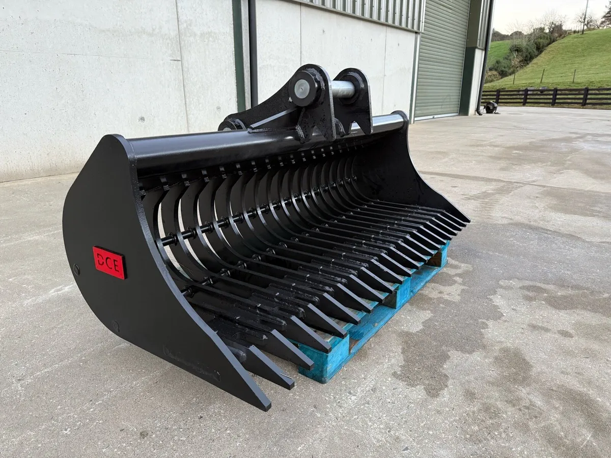 For sale new 13 ton lawn rake - Image 1