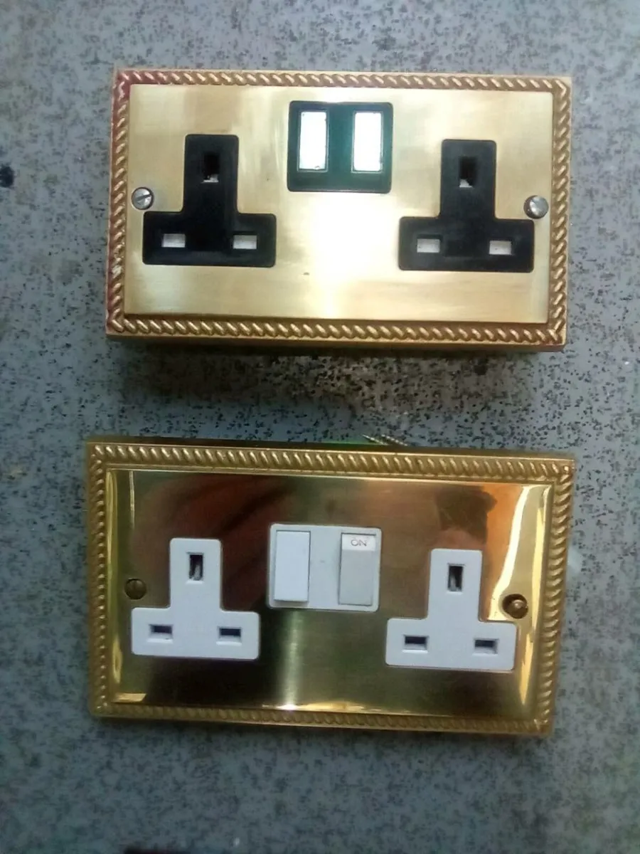 2  OLD.  TWIN.  BRASS. SOCKETS - Image 1