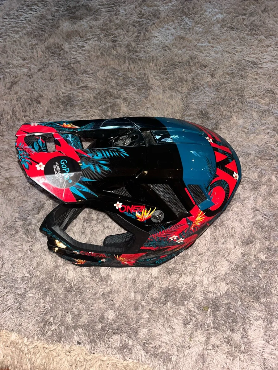 Oneals full face helmet - Image 3