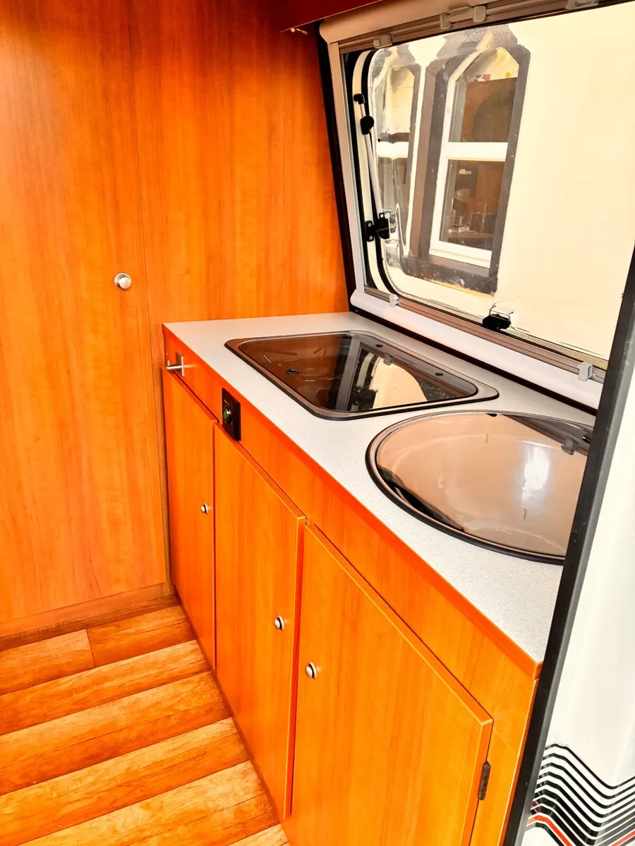 Freedom microlight Caravan - Image 3