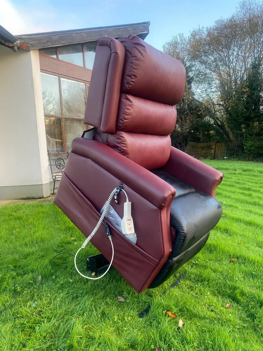 Electric Riser Recliner Mobility Chair - Image 1