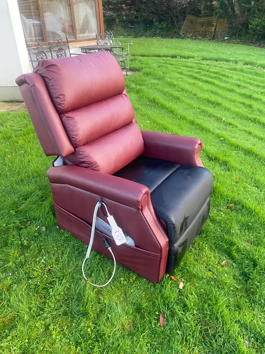 Electric Riser Recliner Mobility Chair - Image 4
