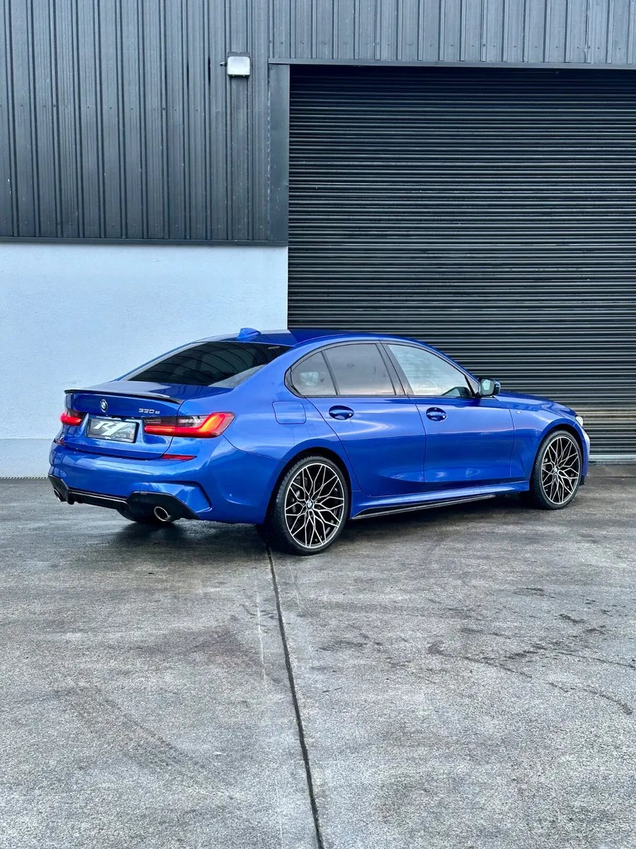 2020 BMW 330E MSPORT MPERFORMANCE - Image 3