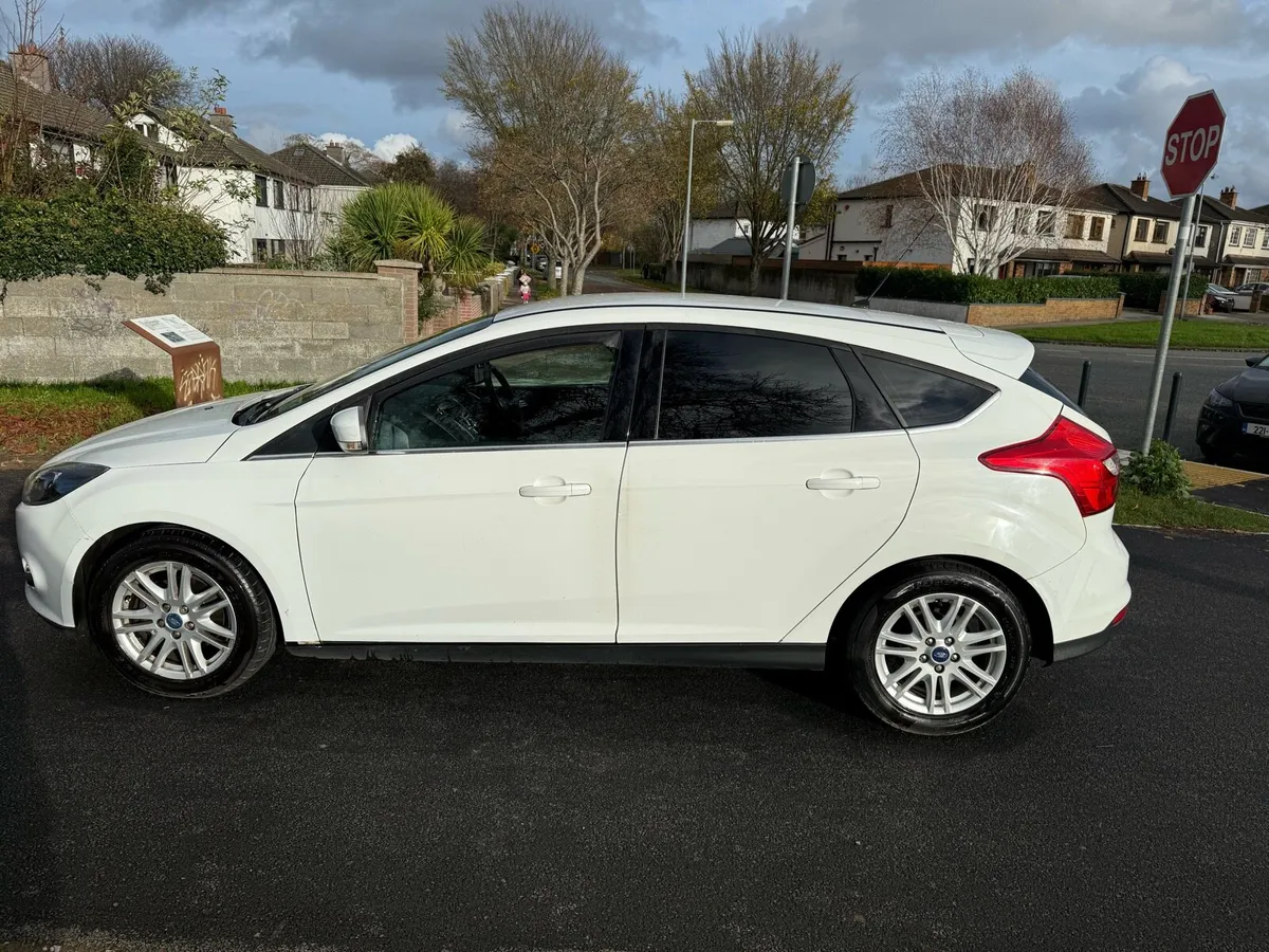 Ford focus 1.0 petrol TAX AND NCT - Image 2