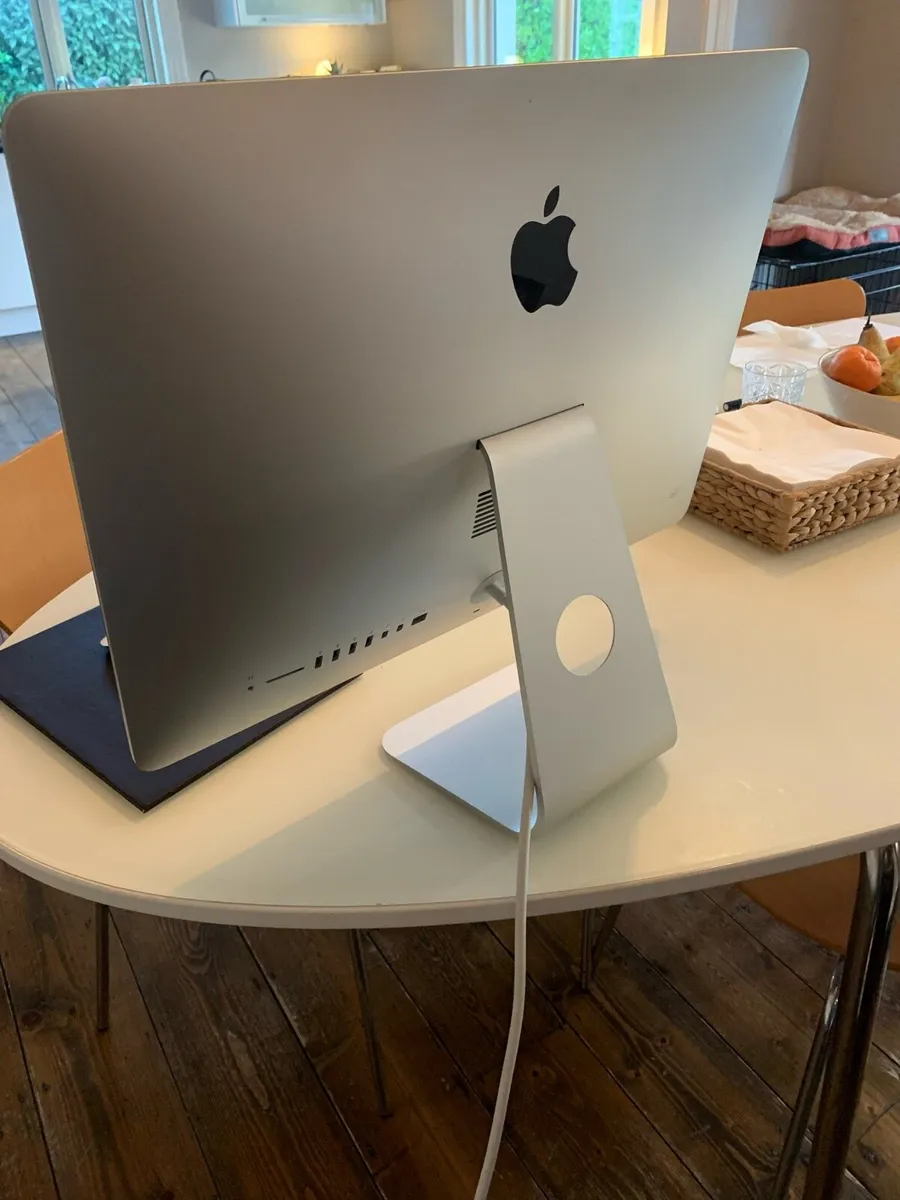 iMac - Image 2