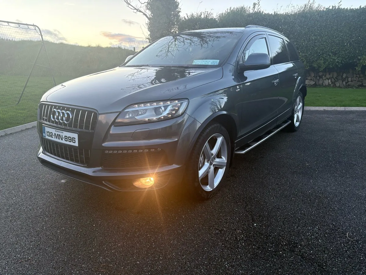 Audi Q7 S-Line Crew Cab - Image 1