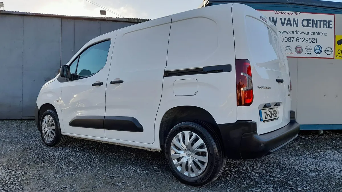 211 Peugeot Partner 1.5 blue hdi Professional - Image 4