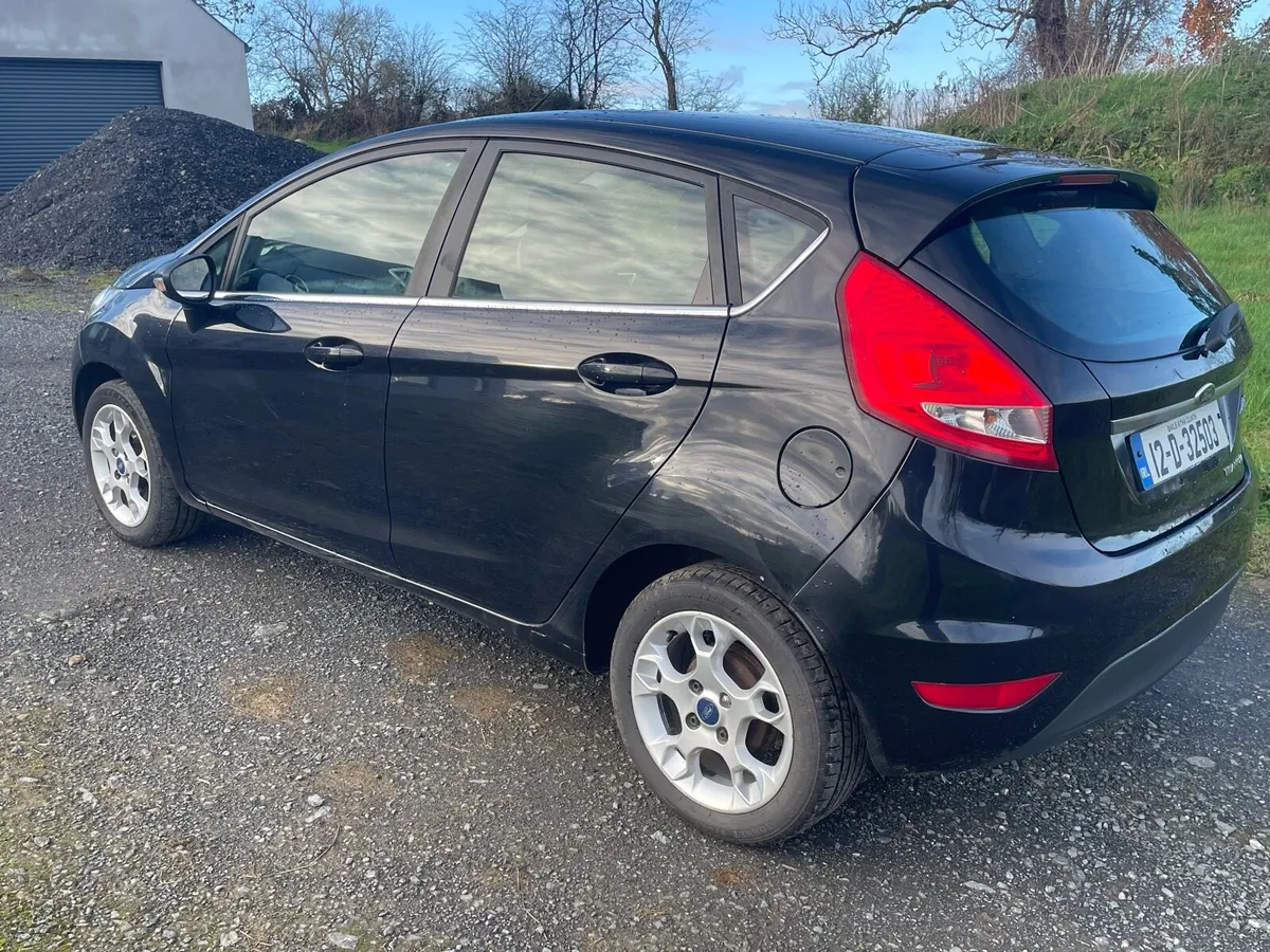 Ford Fiesta Titanium 1.4 TDCI 5dr - Image 4